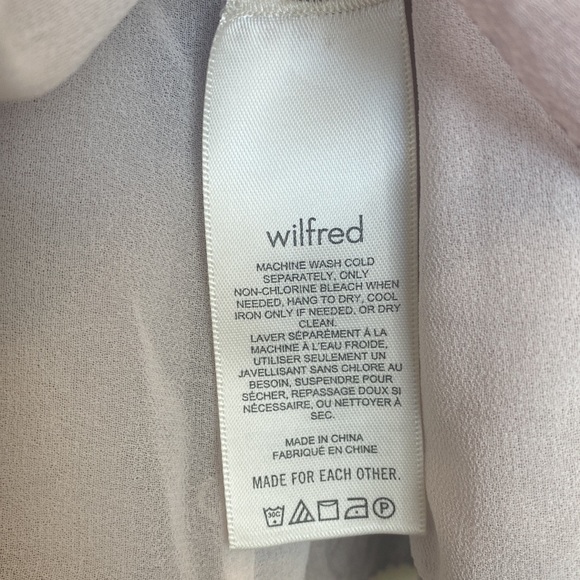 NEW Wilfred Aritzia Castello Blouse NWT - Picture 11 of 13